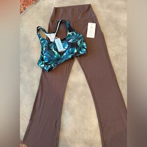NWT Leaf Print Sports Bra and Brown yoga pants size small.